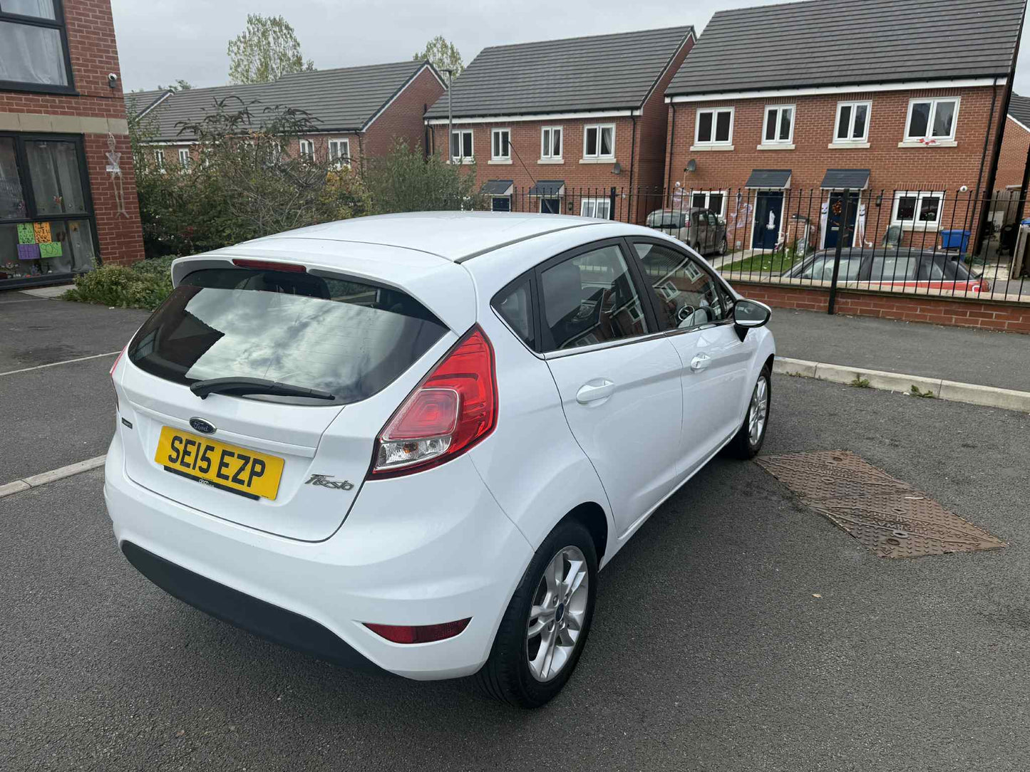 2015 - FORD FIESTA ZETEC