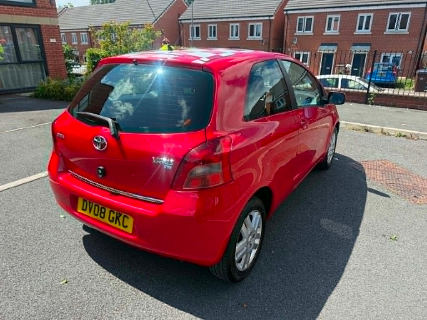 2008-TOYOTA YARIS