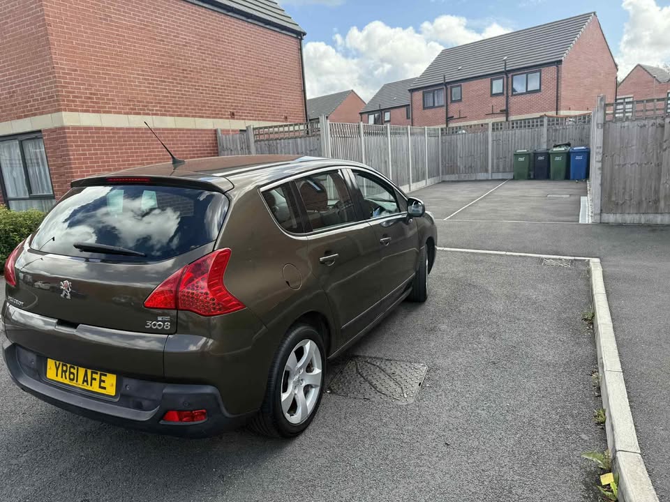 2011 - PEUGEOT 3008 SPORT