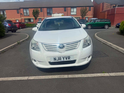 2011-TOYOTA AVENSIS