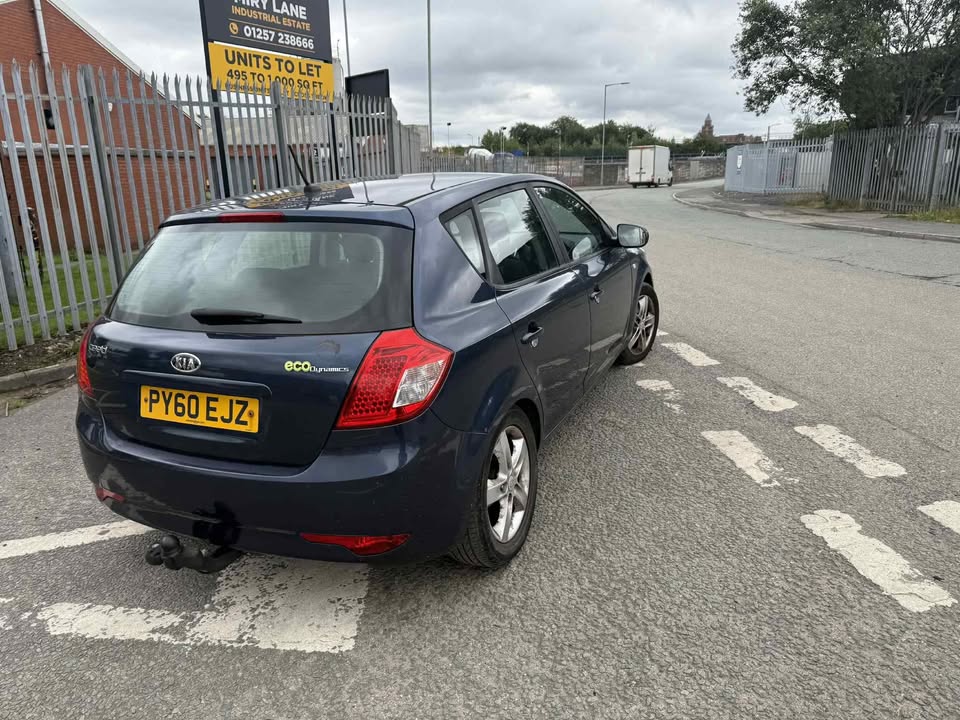 2010 - KIA CEED