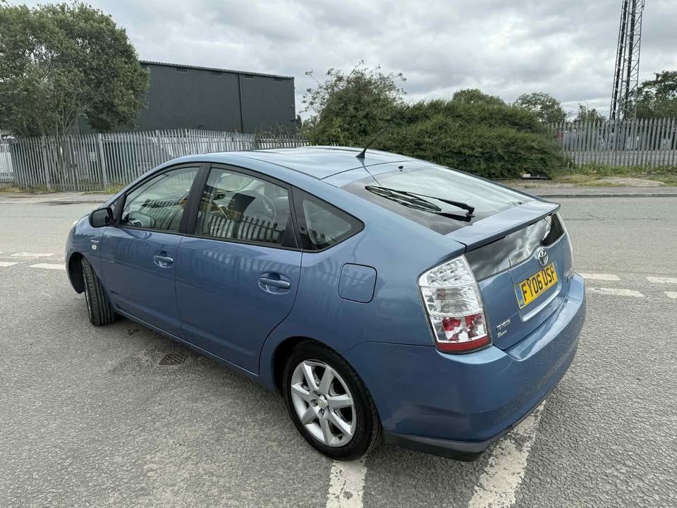 2006 - TOYOTA PRIUS