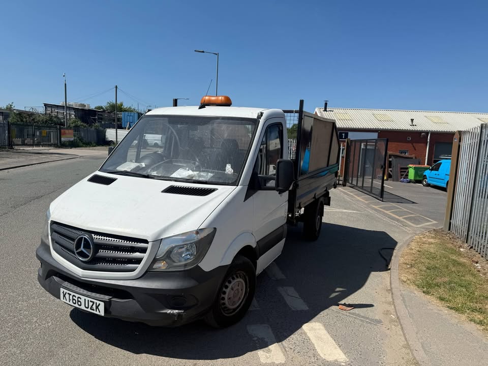 2017 - MERCEDES - BENZ SPRINTER TIPPER