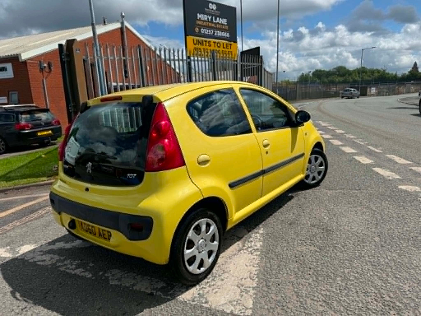 2010-PEUGEOT 107