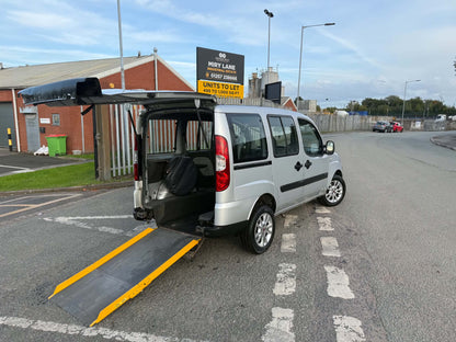 2009-FIAT DOBLO MOBILITY CAR