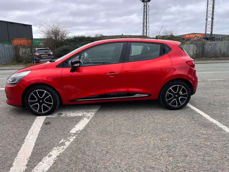 2013 - RENAULT CLIO