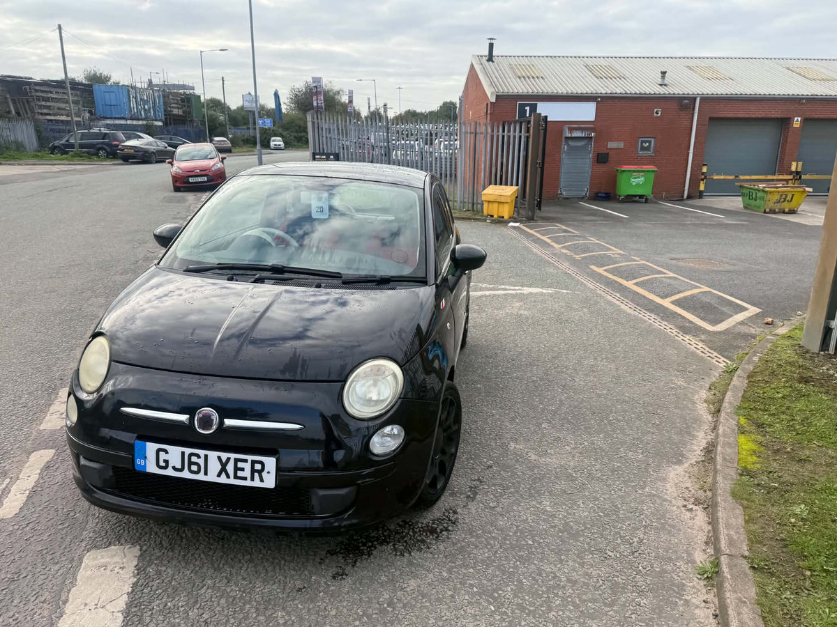 2011-FIAT 500
