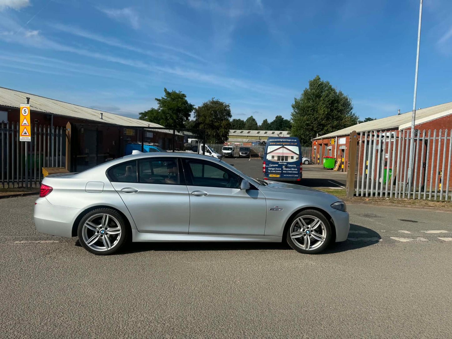 2010-BMW 5 SERIES