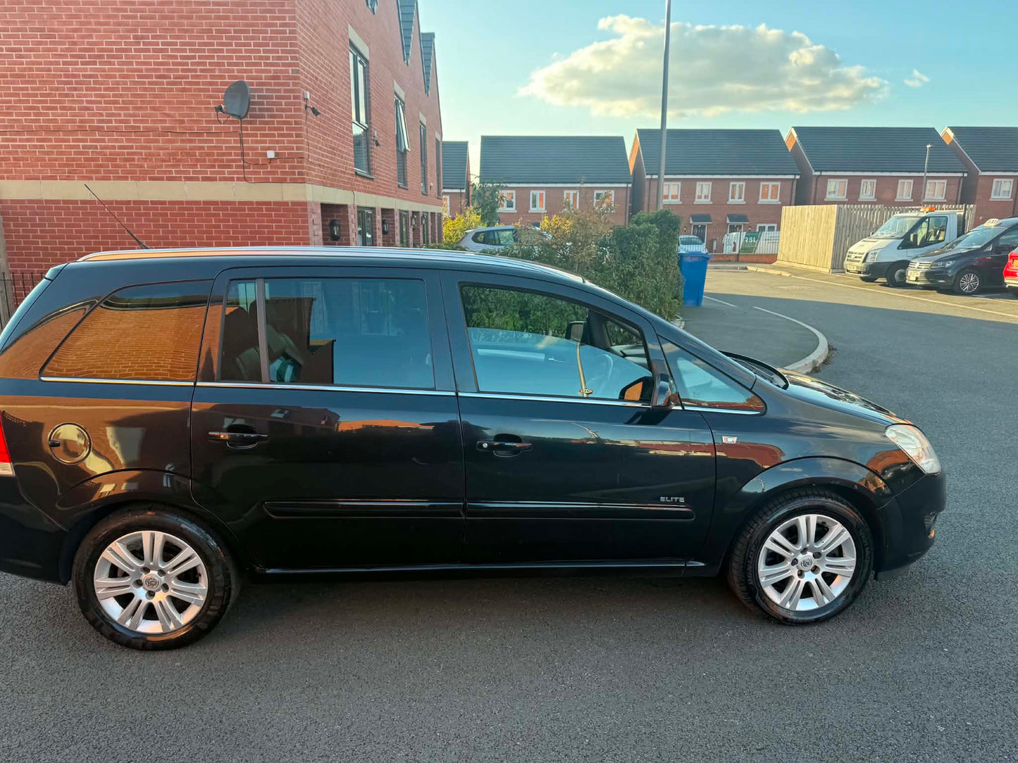 2010-VAUXHALL ZAFIRA AUTOMATIC