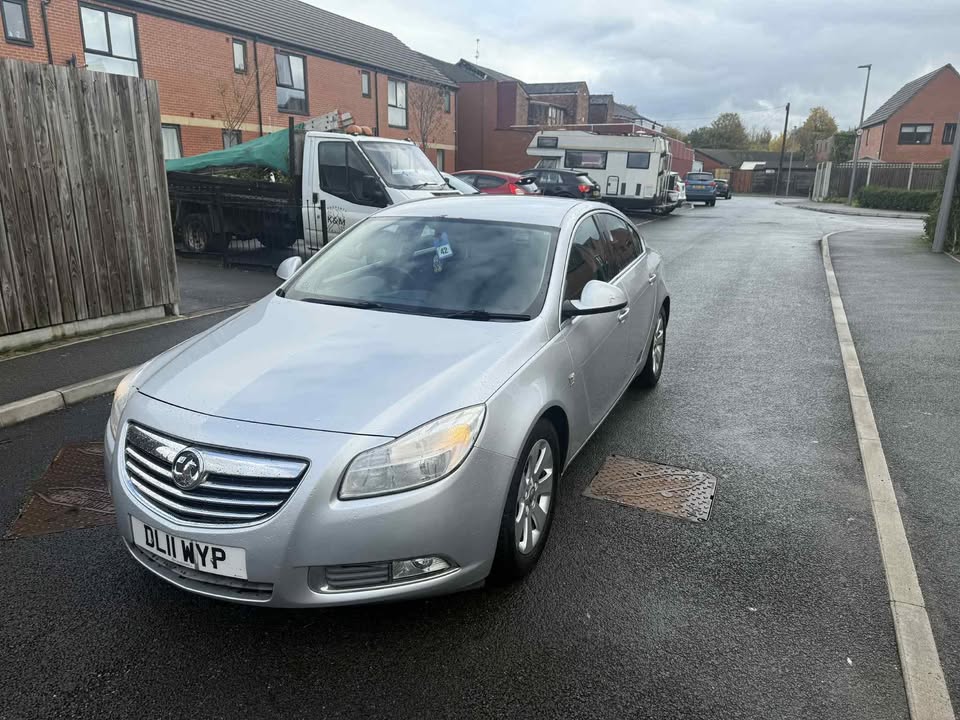 2011 - VAUXHALL INSIGNIA