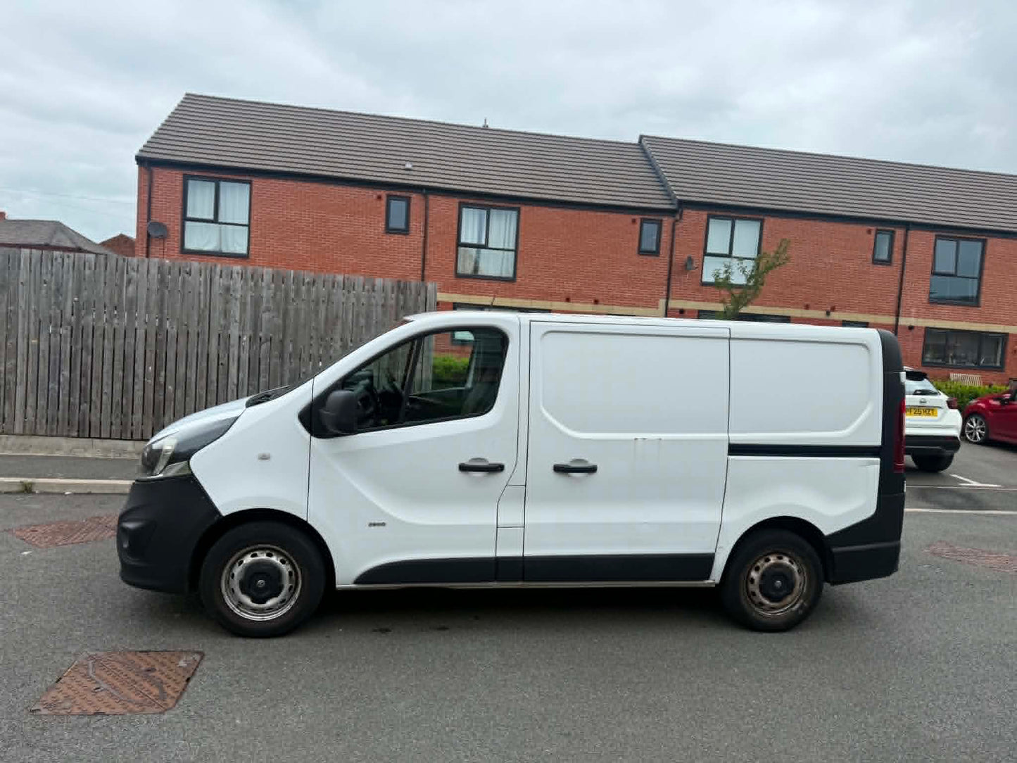 2015-VAUXHALL VIVARO