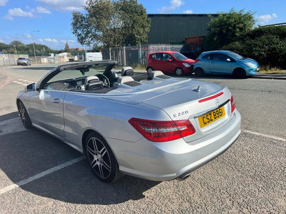2011 - MERCEDES- BENZ E CLASS