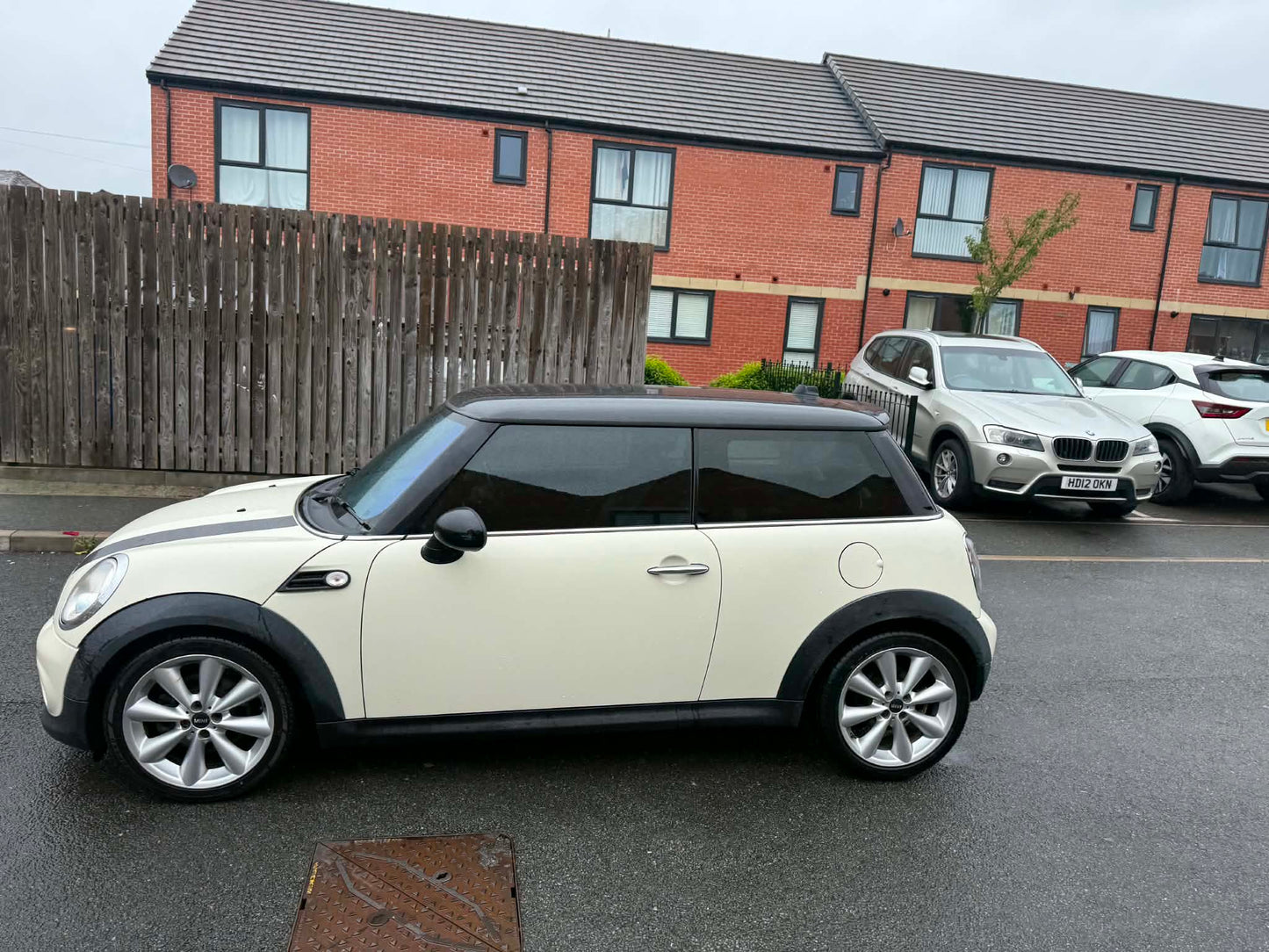 2013-MINI ONE AUTOMATIC