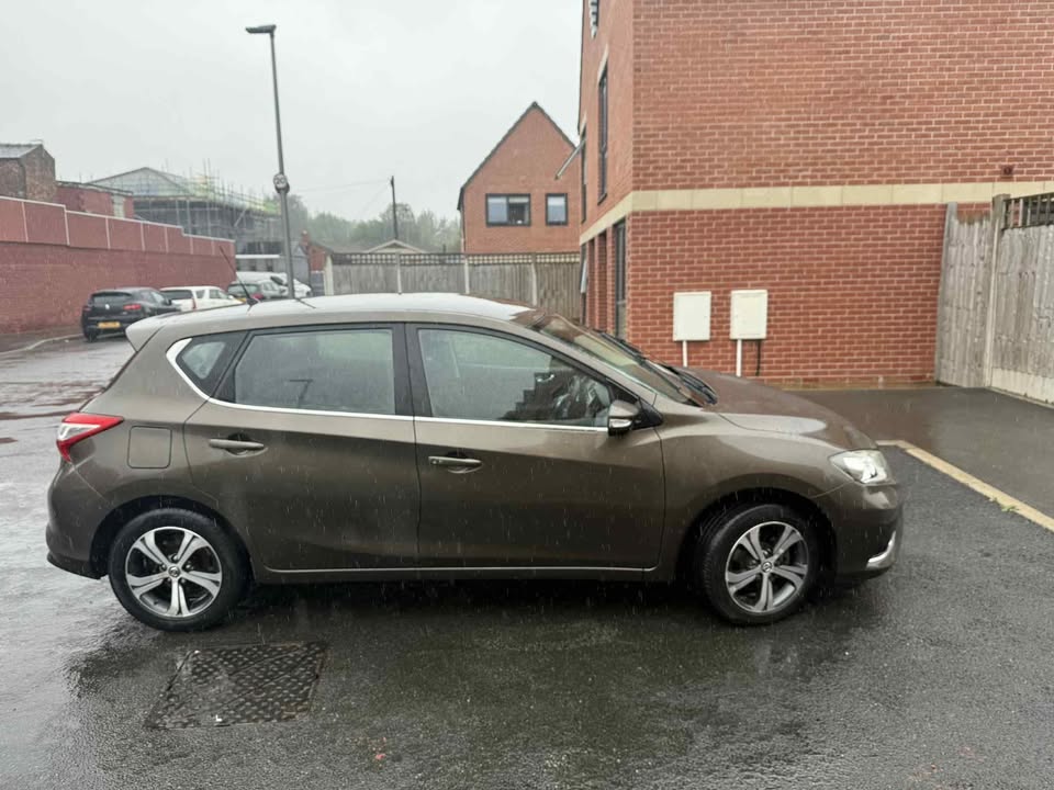 2015 NISSAN PULSAR
