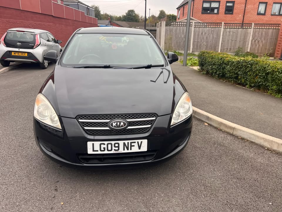 2009 - KIA CEED