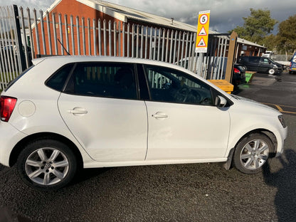 2011- VW POLO PETROL