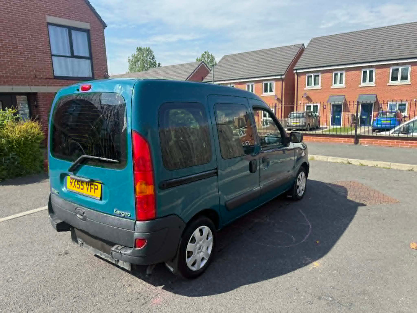 2006- RENAULT KANGOO WHEEL CHAIR AUTOMATIC