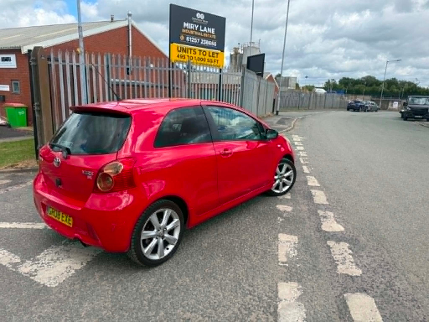 2008-TOYOTA YARIS SR