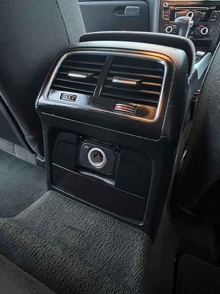 2012 AUDI A4