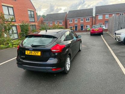 2015- FORD FOCUS