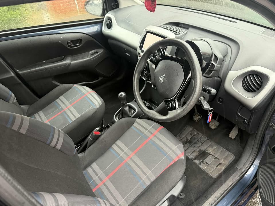 2015 - PEUGEOT 108