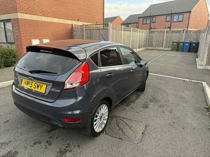 2015 - FORD FIESTA