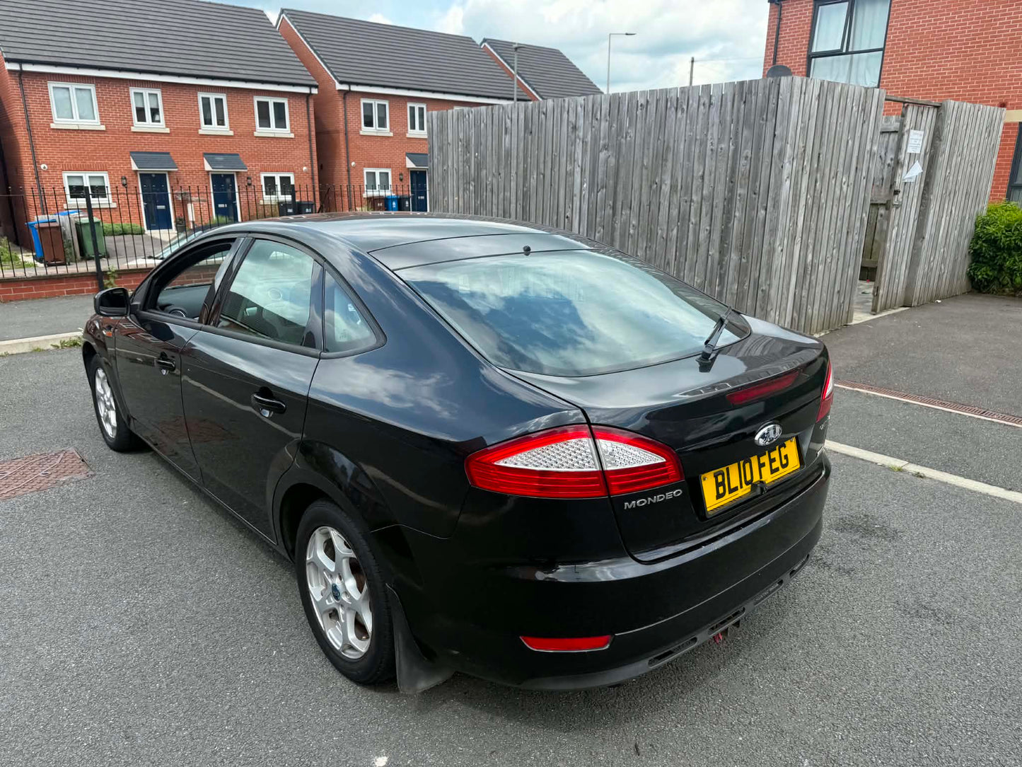 2010-FORD MONDEO