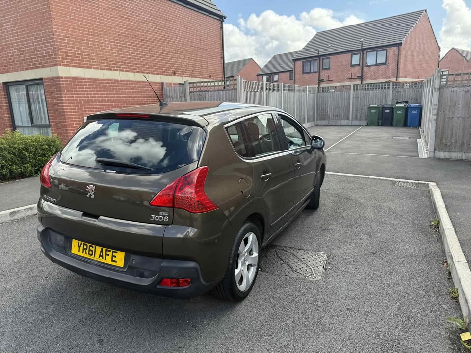 2011 - PEUGEOT 3008 SPORT