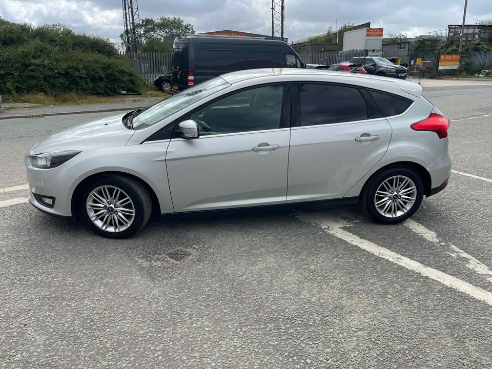 2018 - FORD FOCUS