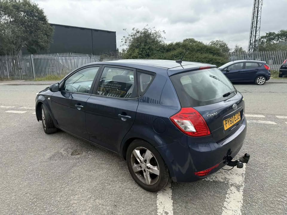 2010 - KIA CEED