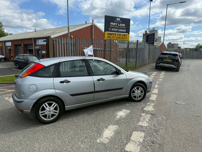 2004- FORD FOCUS
