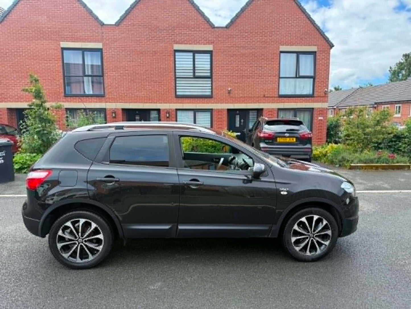 2012-NISSAN QASHQAI N-TEC PLUS
