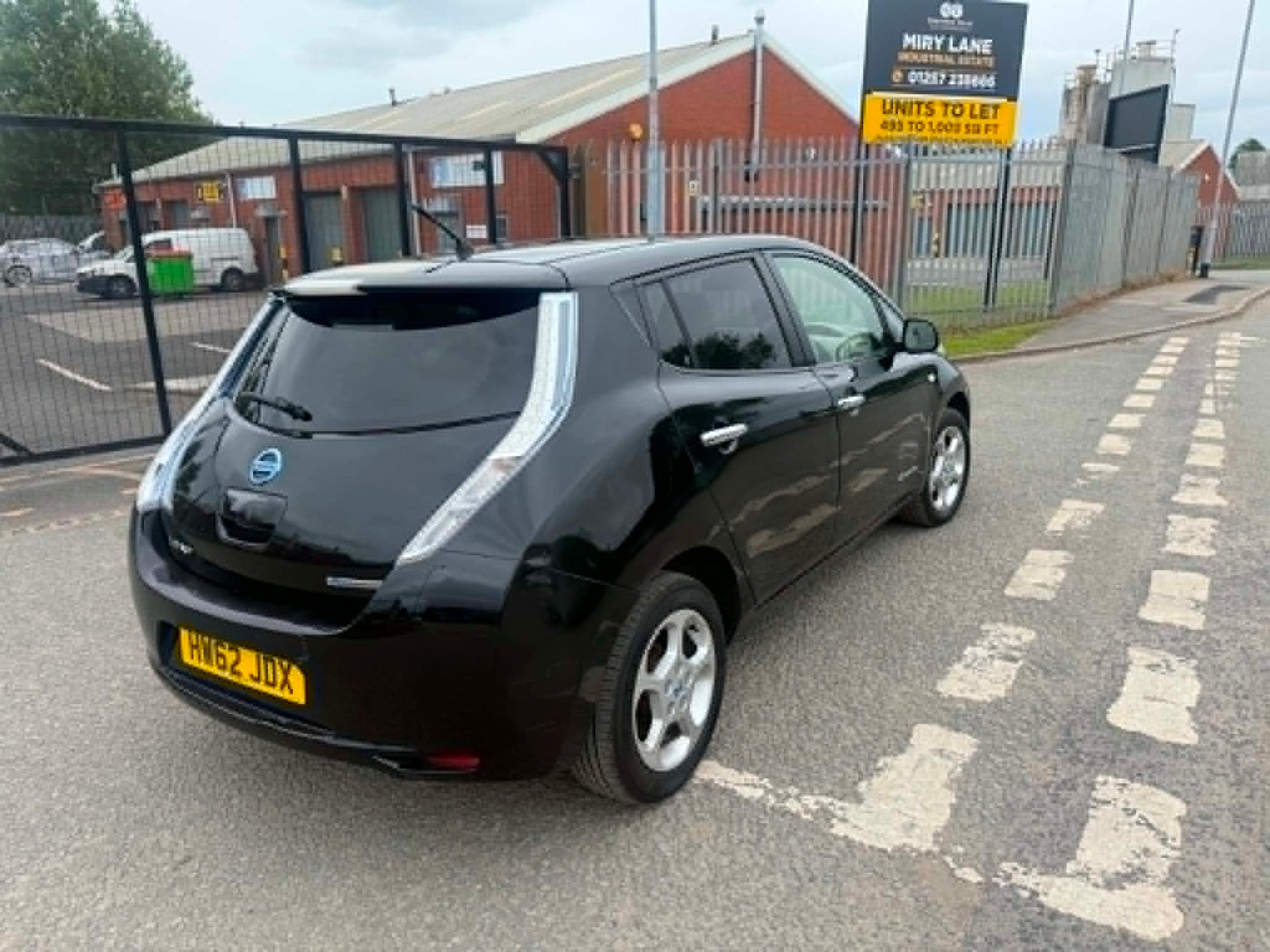 2012- NISSAN LEAF