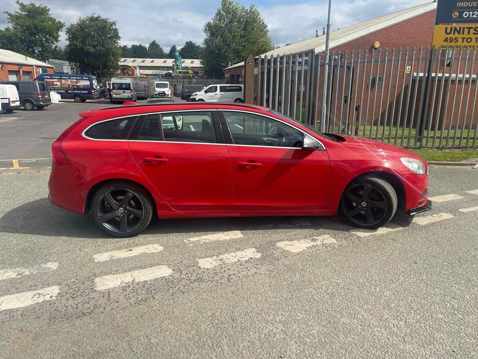 2012 VOLVO V60