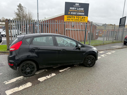 2009-FORD FIESTA