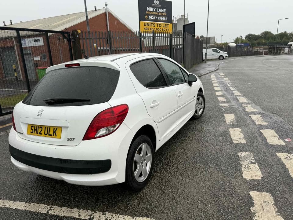 2012 -PEUGEOT 207
