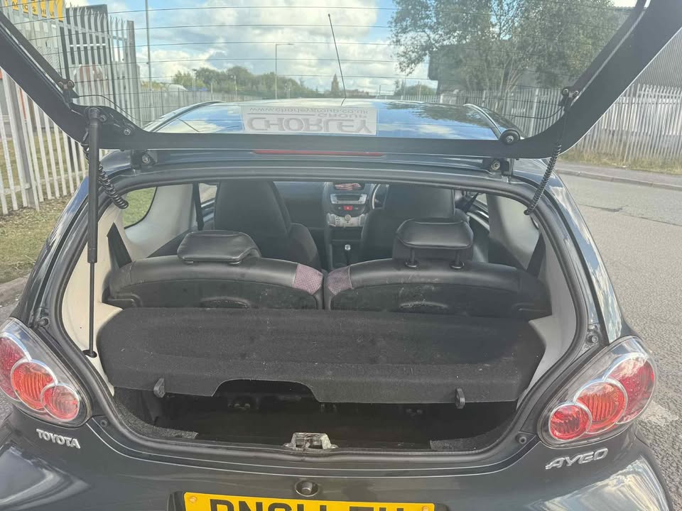 2011 - TOYOTA AYGO