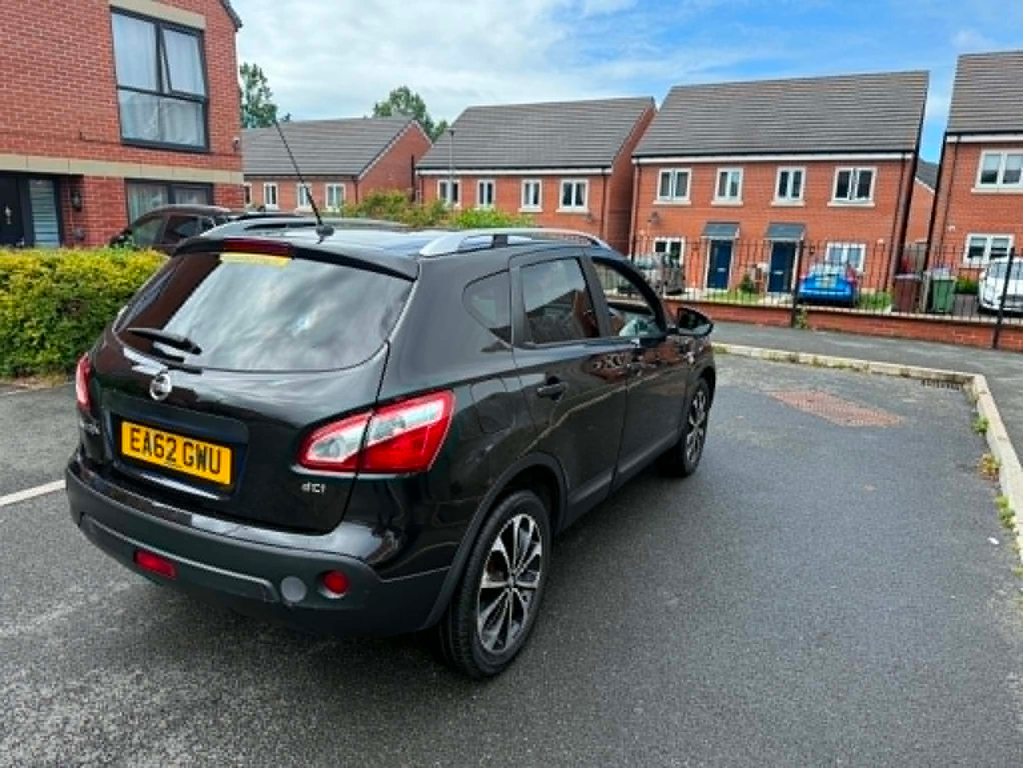 2012-NISSAN QASHQAI N-TEC PLUS