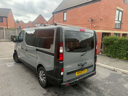 2018-VAUXHALL VIVARO BUS