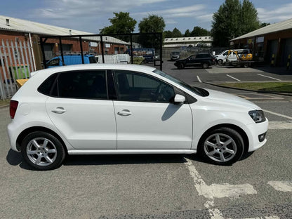 2011 - VOLKSWAGEN POLO