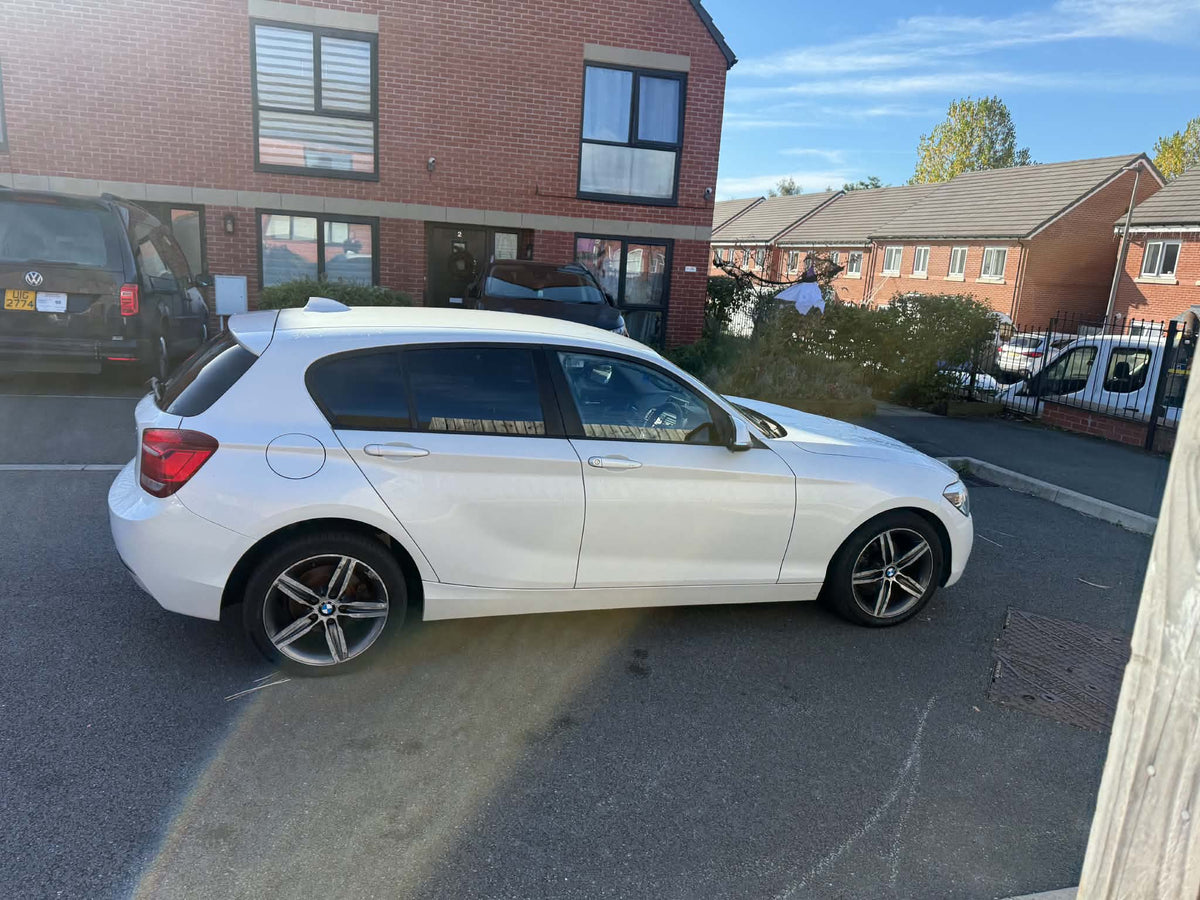 2013-BMW 1 SPORT