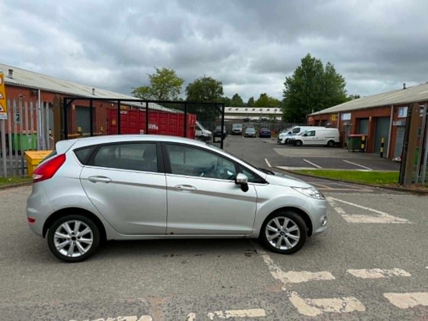 2011 - FORD FIESTA