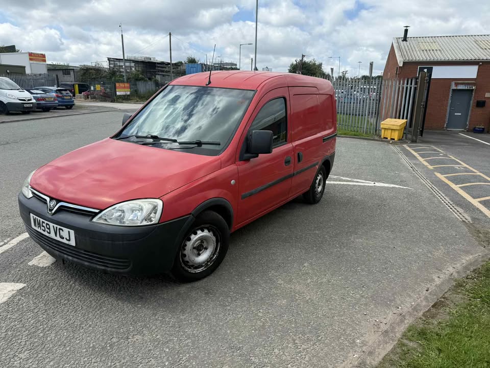 2010 VAUXHALL COMBO