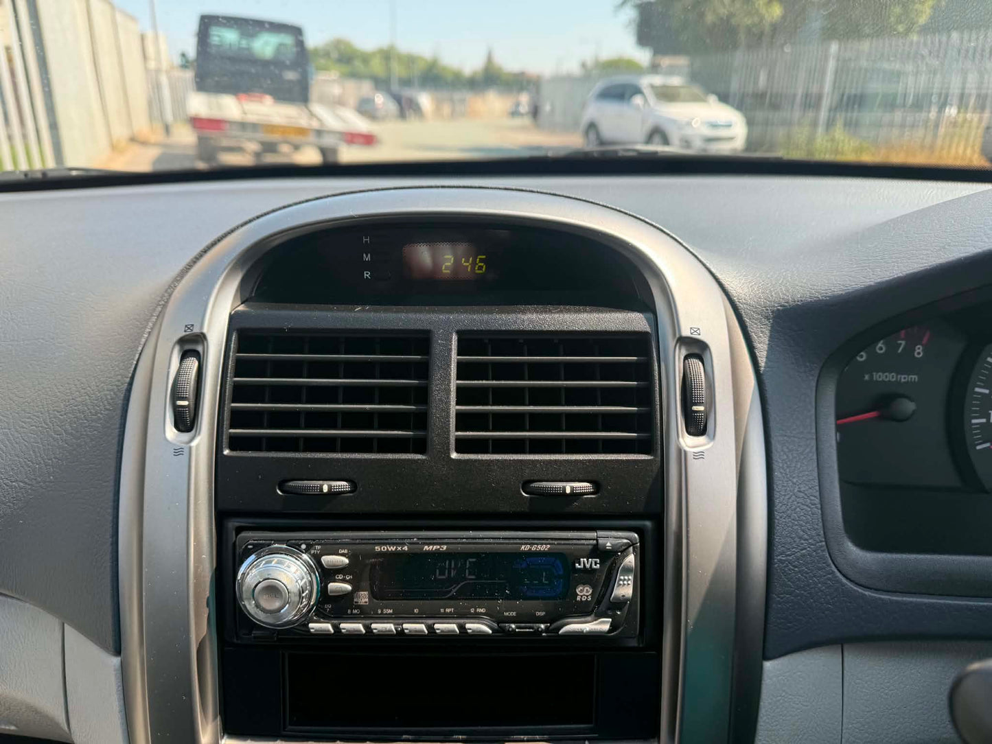 2005-KIA CERATO AUTOMATIC