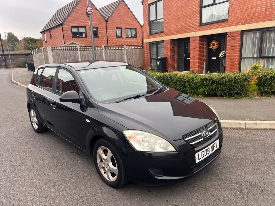 2009 - KIA CEED