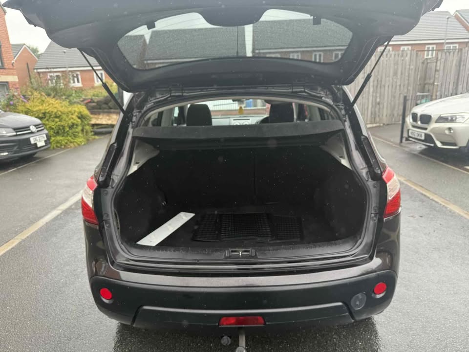 2011 - NISSAN QASHQAI