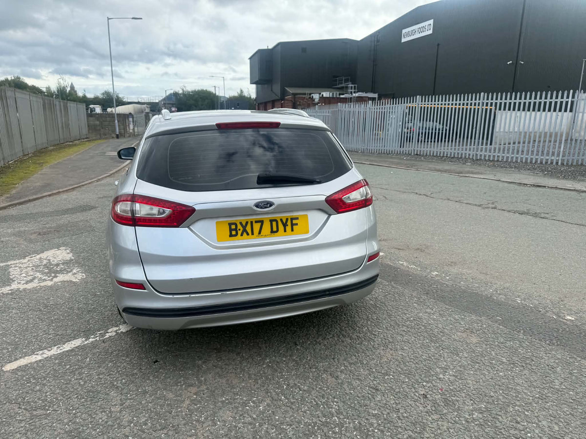 2017-FORD MONDEO