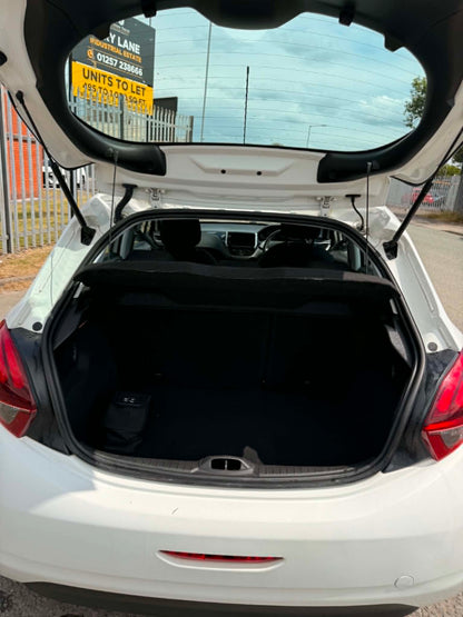 2017-PEUGEOT 208