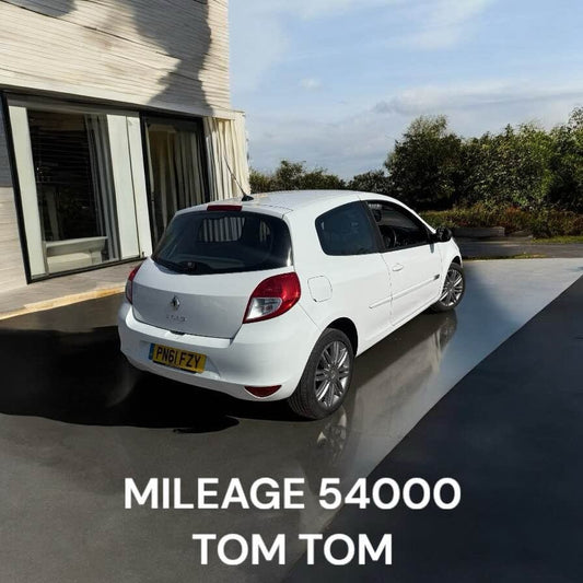 2011 - RENAULT CLIO